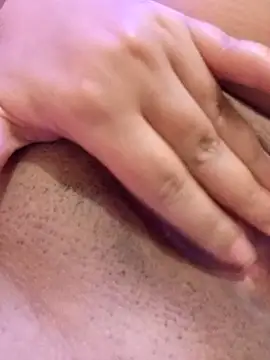 Mimy khalifa online show from 11-18-25, 04:27