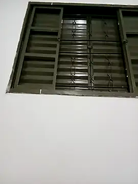 Snapshot of Beto0815 chatting on 02-15-26, 01:06 Beto0815 online show from 02-15-26, 01:06