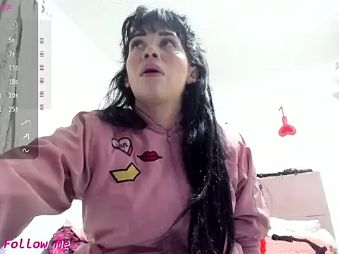 Snapshot of seduction_party chatting on 10-04-25, 09:27 seduction party online show from 10-04-25, 09:27
