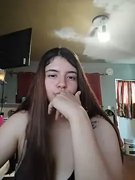 Snapshot of Carandrew chatting on 05-21-26, 04:37 Carandrew online show from 05-21-26, 04:37