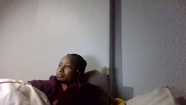 Snapshot of BabeAssXX chatting on 07-18-26, 06:05 BabeAssXX online show from 07-18-26, 06:05