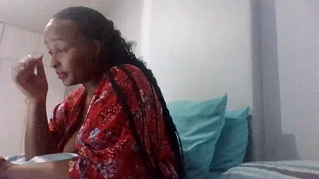 Snapshot of BabeAssXX chatting on 10-23-25, 03:32 BabeAssXX online show from 10-23-25, 03:32