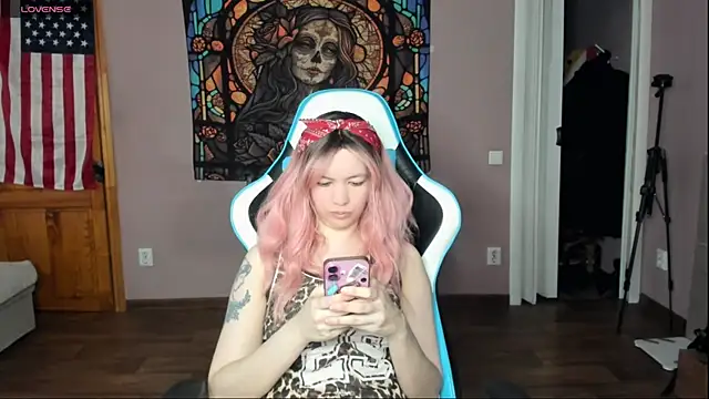 Project hisoka online show from 04-18-26, 07:33