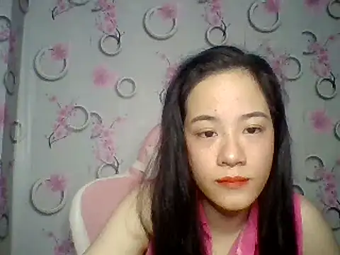 Snapshot of Nana-68 chatting on 09-26-25, 03:41 Nana-68 online show from 09-26-25, 03:41