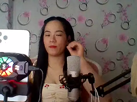 Snapshot of Nana-68 chatting on 03-03-25, 03:16 Nana-68 online show from 03-03-25, 03:16