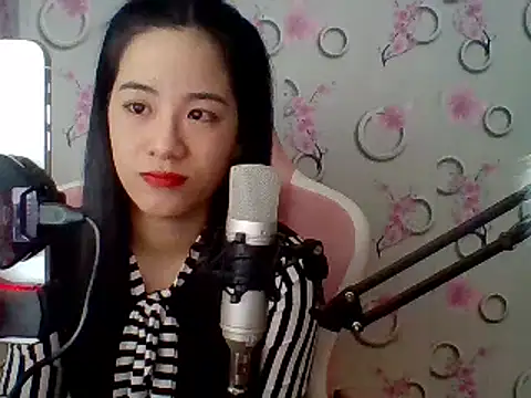 Snapshot of Nana-68 chatting on 03-21-25, 04:29 Nana-68 online show from 03-21-25, 04:29