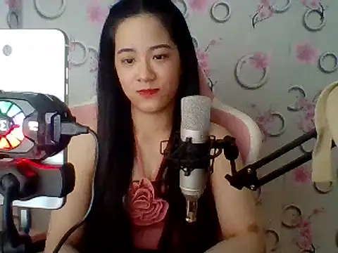 Snapshot of Nana-68 chatting on 03-07-25, 05:40 Nana-68 online show from 03-07-25, 05:40