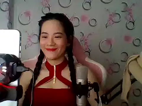 Snapshot of Nana-68 chatting on 03-02-25, 04:47 Nana-68 online show from 03-02-25, 04:47