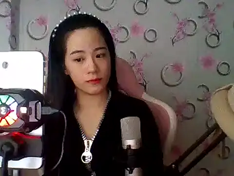 Snapshot of Nana-68 chatting on 03-07-25, 01:29 Nana-68 online show from 03-07-25, 01:29