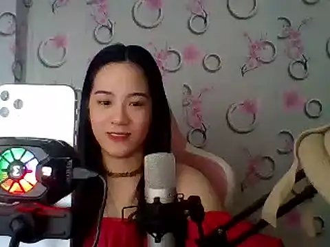 Snapshot of Nana-68 chatting on 03-09-25, 11:03 Nana-68 online show from 03-09-25, 11:03