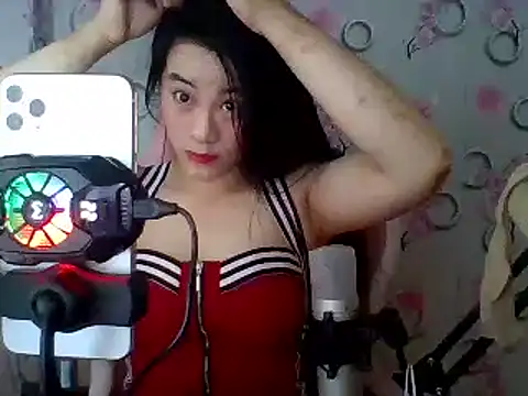 Snapshot of Nana-68 chatting on 03-05-25, 04:02 Nana-68 online show from 03-05-25, 04:02