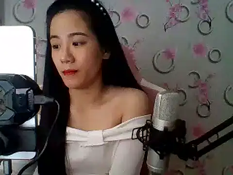 Snapshot of Nana-68 chatting on 03-20-25, 01:15 Nana-68 online show from 03-20-25, 01:15