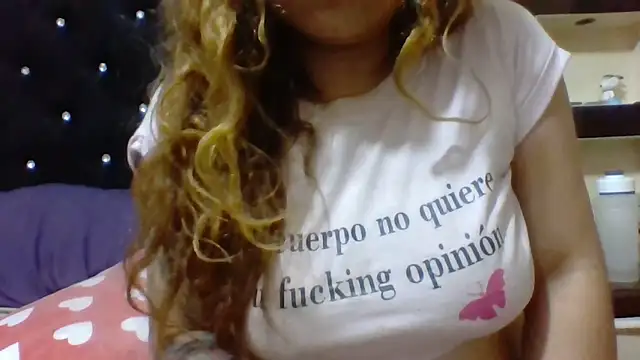 Jennxdolls online show from 01-22-25, 05:05