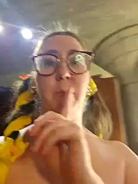 littlelustlamb online show from 12-20-24, 06:24