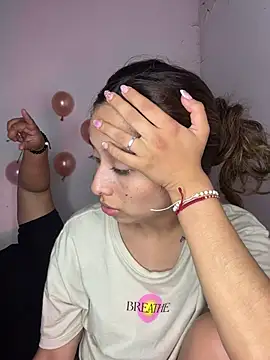 Snapshot of little-Emma chatting on 02-18-25, 05:53 little-Emma online show from 02-18-25, 05:53