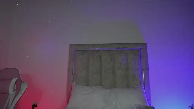 little-Emma online show from 02-20-26, 03:36