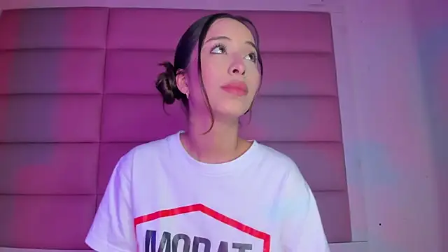 little-Emma online show from 12-15-25, 03:12