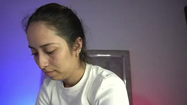 little-Emma online show from 07-21-26, 11:39