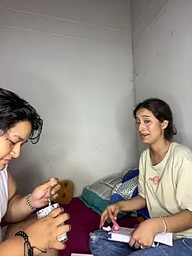 Snapshot of little-Emma chatting on 02-18-25, 02:49 little-Emma online show from 02-18-25, 02:49