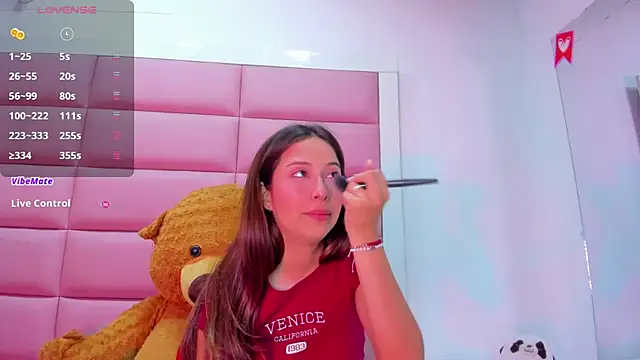 Snapshot of little-Emma chatting on 02-22-25, 03:12 little-Emma online show from 02-22-25, 03:12