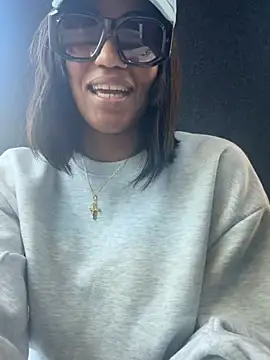 Snapshot of Black_Dolll chatting on 07-14-26, 04:02 Black Dolll online show from 07-14-26, 04:02