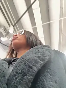 Snapshot of Black_Dolll chatting on 11-20-25, 09:32 Black Dolll online show from 11-20-25, 09:32