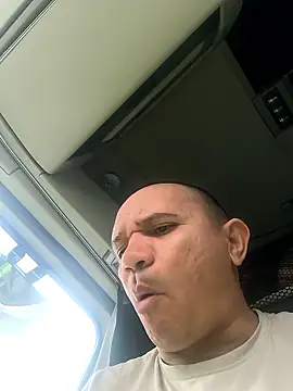 Snapshot of chupau chatting on 01-15-26, 10:07 chupau online show from 01-15-26, 10:07