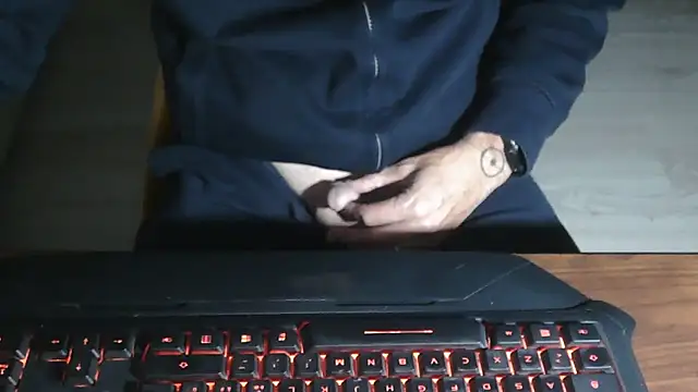 Adri gard online show from 10-26-25, 08:53