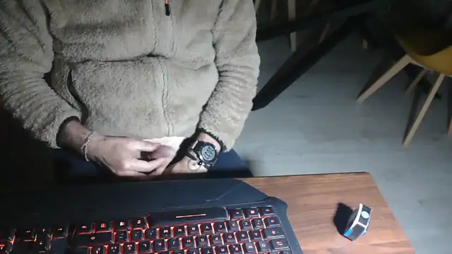 Adri gard online show from 03-28-26, 09:38