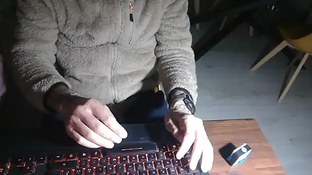 Adri gard online show from 03-31-26, 08:44