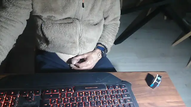 Adri gard online show from 04-13-26, 08:24