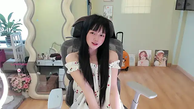 Nery Asian online show from 03-26-26, 07:39