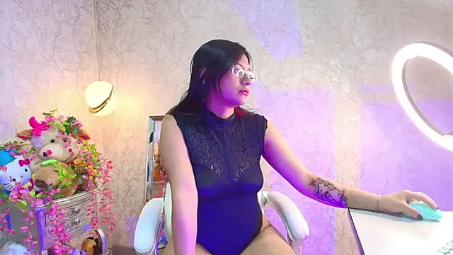 Lilyevansx online show from 05-22-26, 04:27