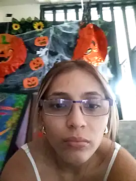 sofia playful online show from 10-23-25, 09:13