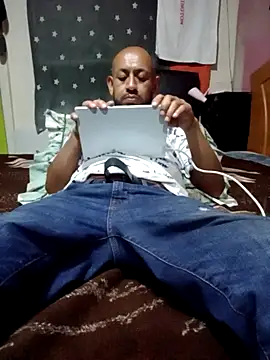 pineda1689 online show from 03-02-25, 06:59