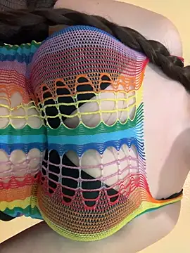 Evelyn Moon online show from 11-17-25, 01:15