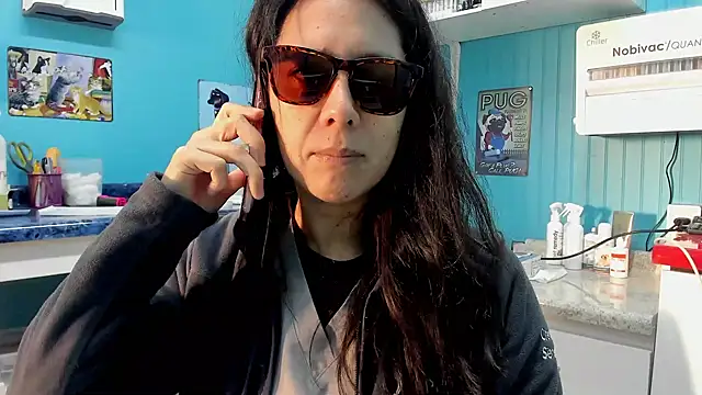 Reinacatchile online show from 05-19-26, 08:49