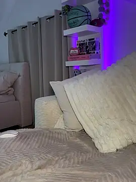 JezzyHill online show from 10-12-25, 03:24