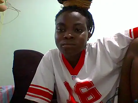 sexxyqueenn22 online show from 11-06-25, 10:58