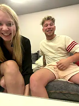 Snapshot of NickyGold_Official chatting on 01-11-26, 09:55 NickyGold Official online show from 01-11-26, 09:55