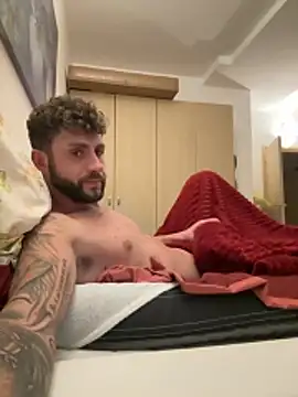 Snapshot of michifolli92 chatting on 11-13-25, 10:35 michifolli92 online show from 11-13-25, 10:35