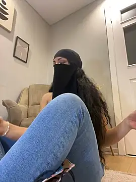 Snapshot of Amberonee31 chatting on 03-02-25, 06:57 Amberonee31 online show from 03-02-25, 06:57