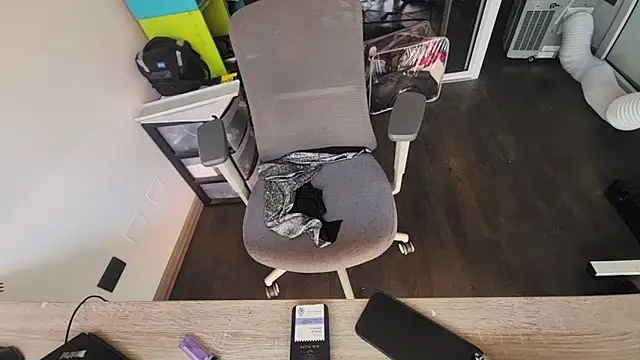 estivalia xxx online show from 04-13-26, 07:51