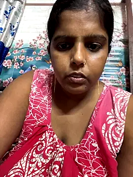 Snapshot of Beauty-queen chatting on 09-11-25, 01:44 Beauty-queen online show from 09-11-25, 01:44
