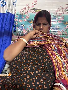 Beauty-queen online show from 02-19-26, 02:58