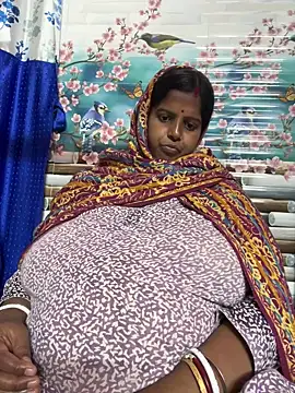 Beauty-queen online show from 02-20-26, 02:30