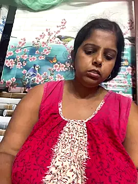 Snapshot of Beauty-queen chatting on 10-09-25, 11:11 Beauty-queen online show from 10-09-25, 11:11
