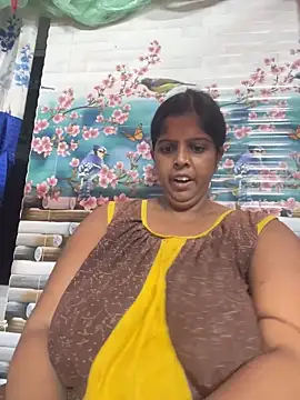 Beauty-queen online show from 10-26-25, 11:10