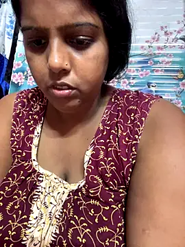 Beauty-queen online show from 10-30-25, 11:08