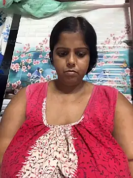 Snapshot of Beauty-queen chatting on 10-11-25, 10:49 Beauty-queen online show from 10-11-25, 10:49